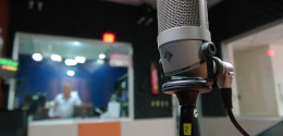 Transcripciones de árabe de audio y vídeo: radio